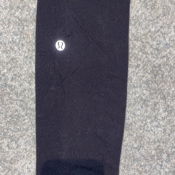 Lululemon Wunder Unders - Picture 5 of 6